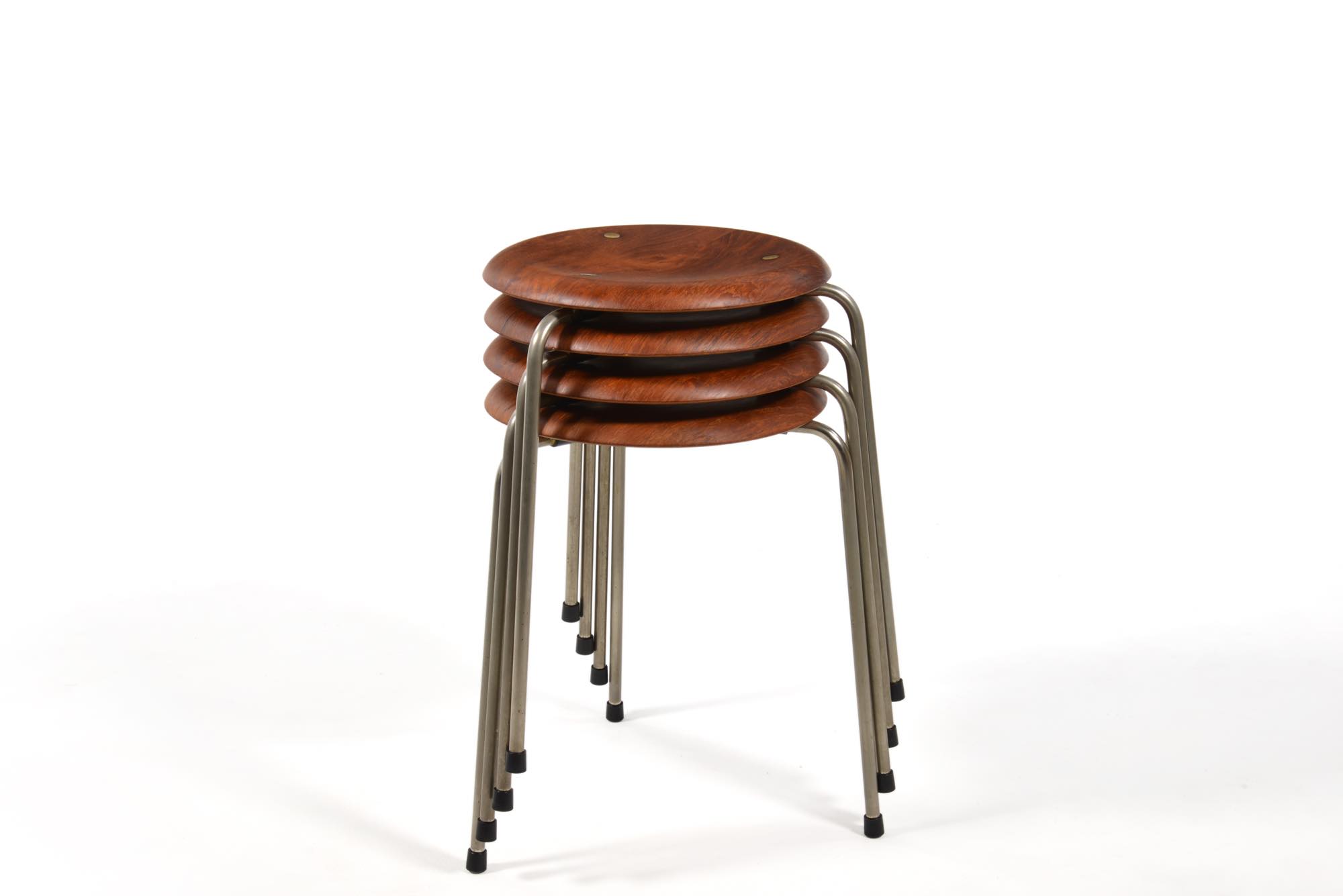 直径33cmxH445cmArne Jacobsen Dot stool teak