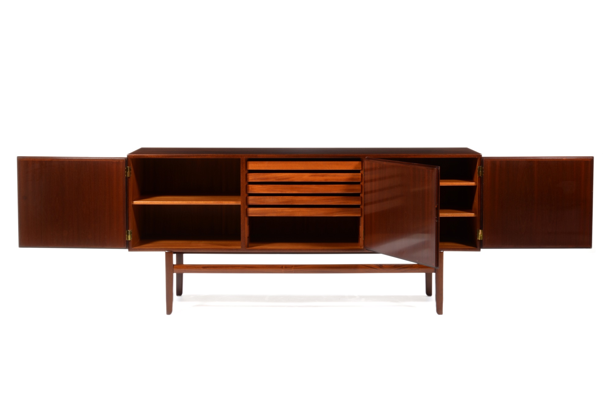Ole Wanscher “Rungstedlund” Sideboard cabinet in Mahogany｜Luca 